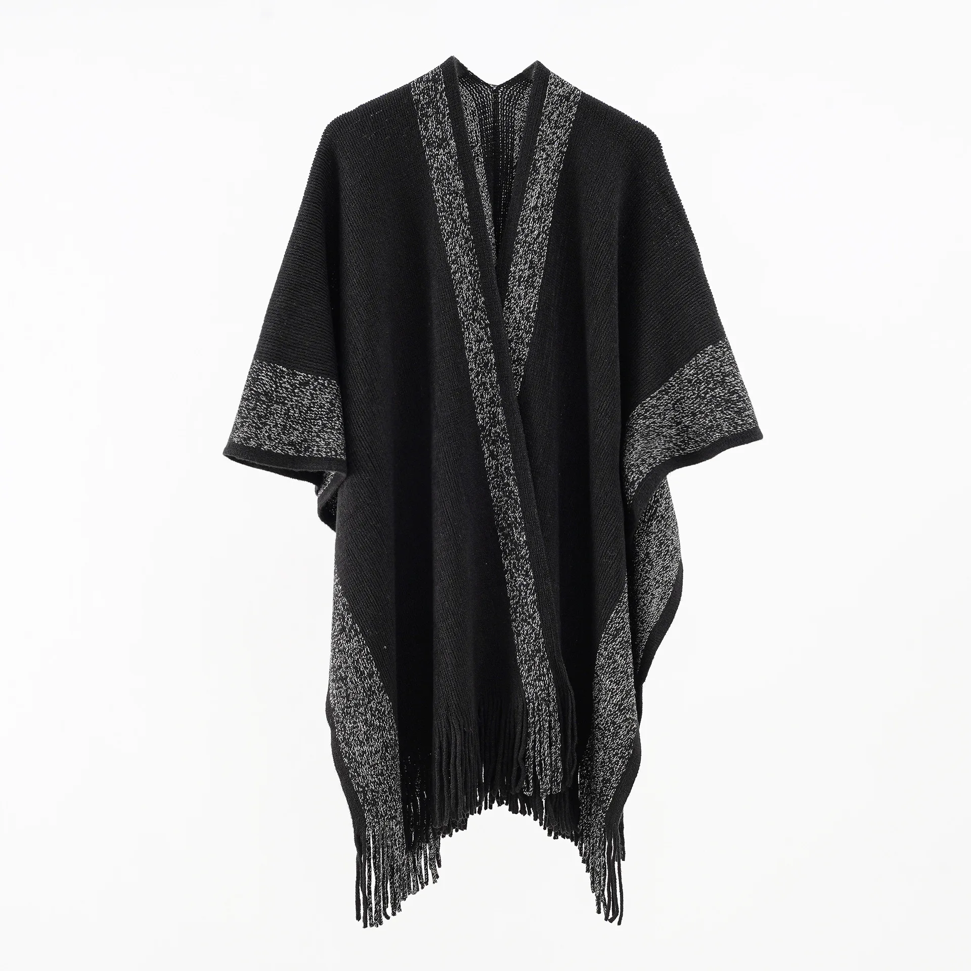 A lady\'s shawl with a cut-out tassel and a lady\'s Cape for sun protection