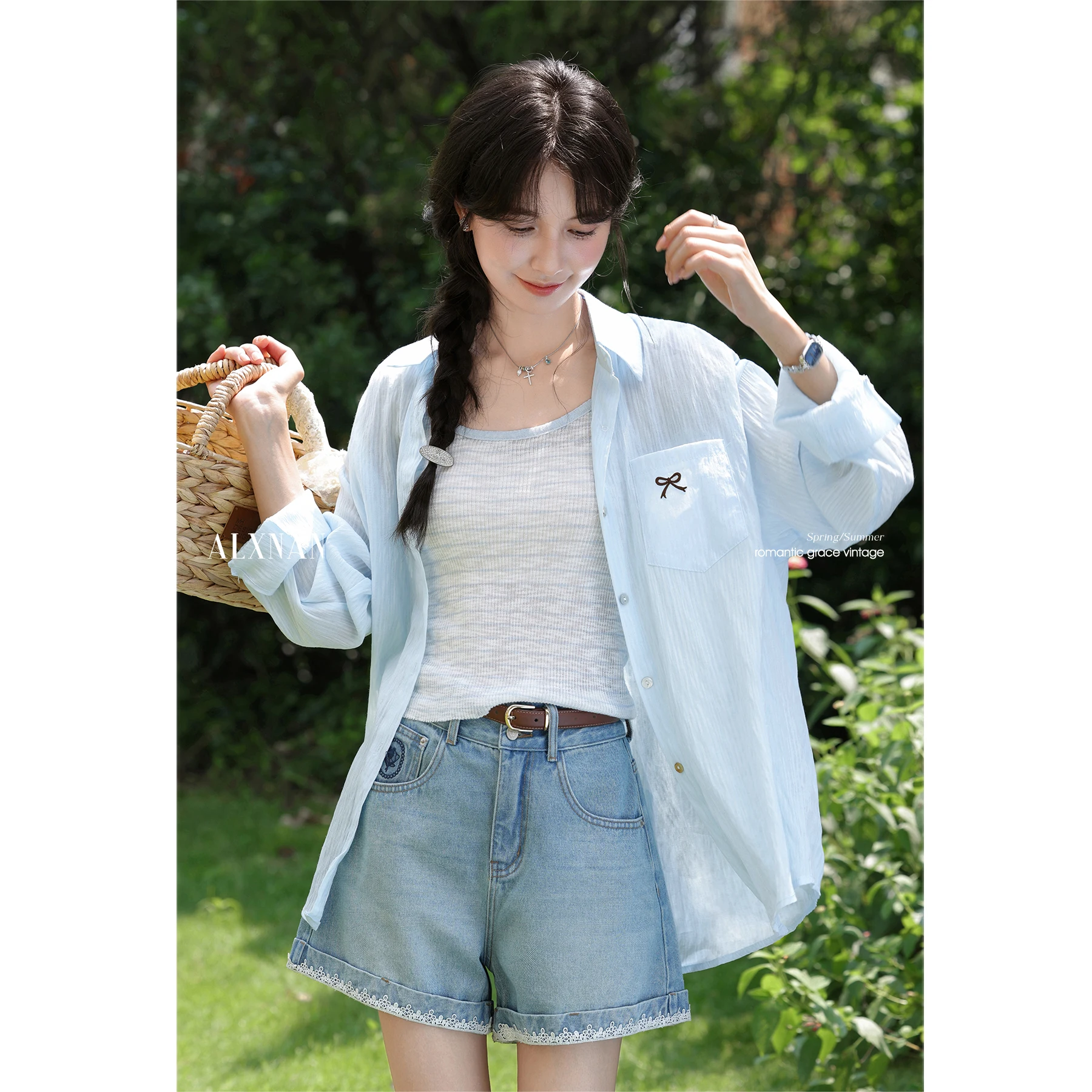 

ALXNAN Blue Long Sleeve Shirt Sun Protection Casual Loose-fit Elegant Blouses Trend 2025 Summer Thin Female Cardigan Tops L56539