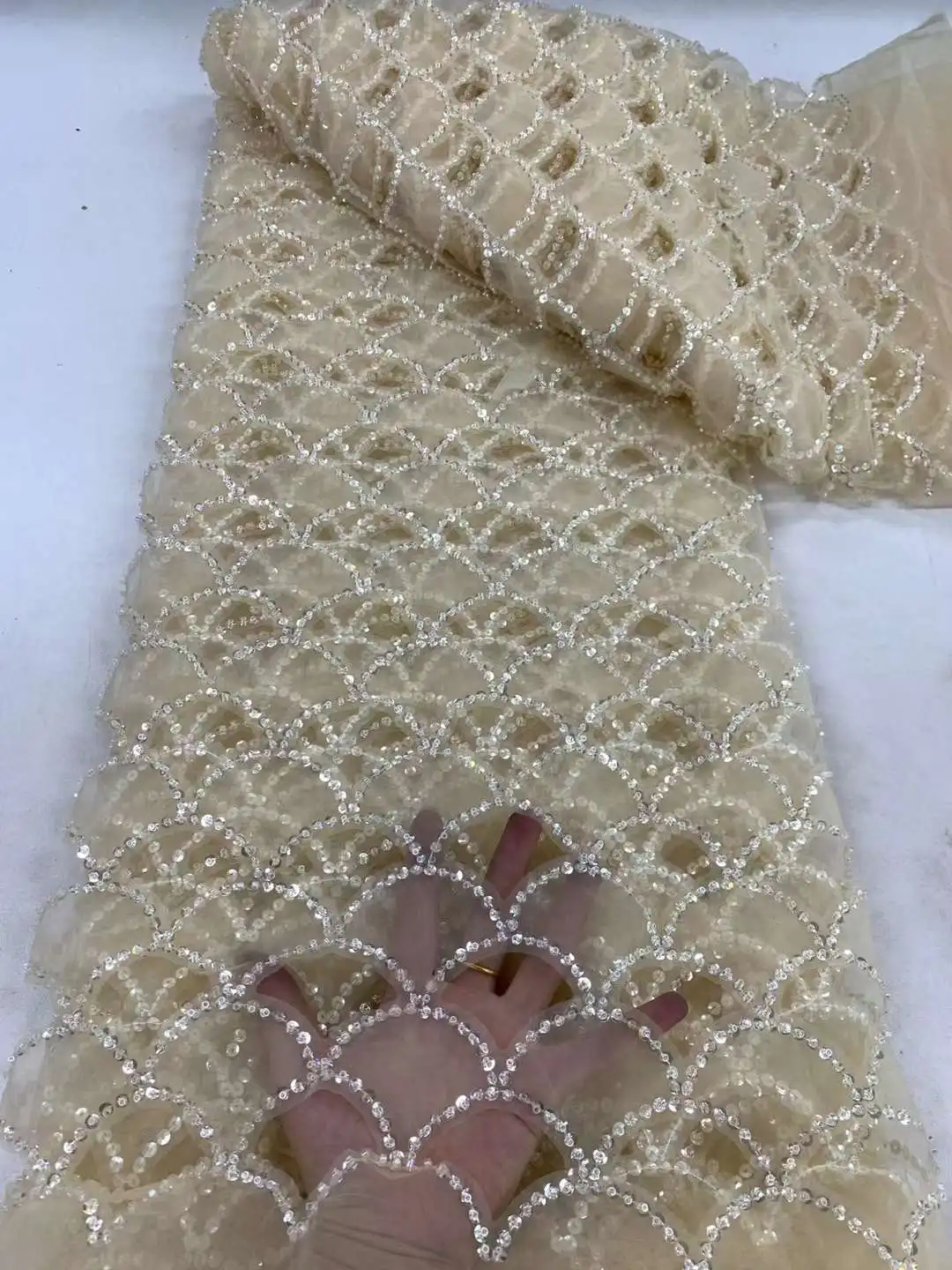 High Quality Nigerian Tulle Lace Fabrics Latest Luxury sequins Mesh African chiffon Lace Fabric Bride French Net Lace Fabric