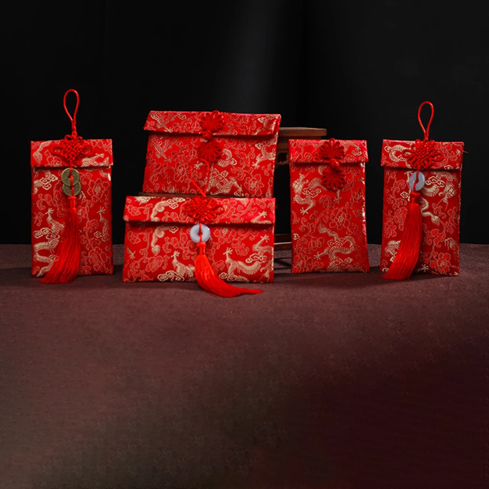 النمط الصيني الديباج الأحمر المغلف حقيبة مهرجان الربيع الحظ الحزم الحمراء حقيبة لعيد ميلاد الزفاف الصيني