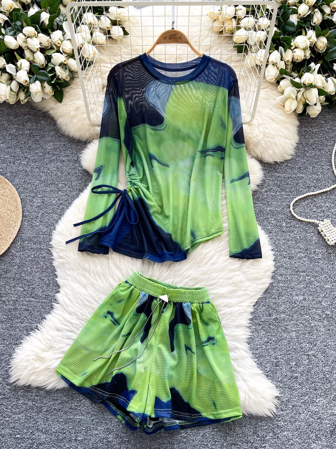 

Casual Tie Dye Mesh Top Bottoms Set Women Summer Design Sense Asymmetrical Belted round Neck Long Sleeve Short Pants