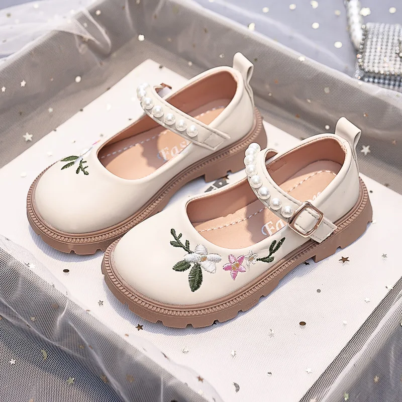 Girls Embroidery Princess Shoes 2024 Spring and Autumn Soft Bottom Children's Baby Leather Shoes Little Girl Shallow Mouth Shoes