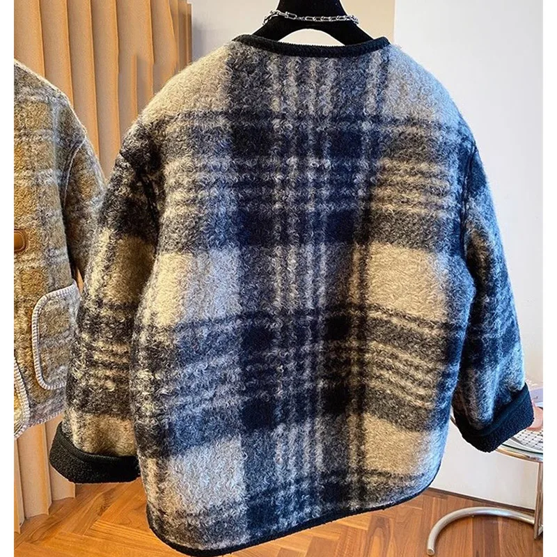 

Women Color Collision Lattice Outwear Ladies Loose Fitting Bull Horn Buckle Jacket Winter New Female Thickening Woolen Overcoat