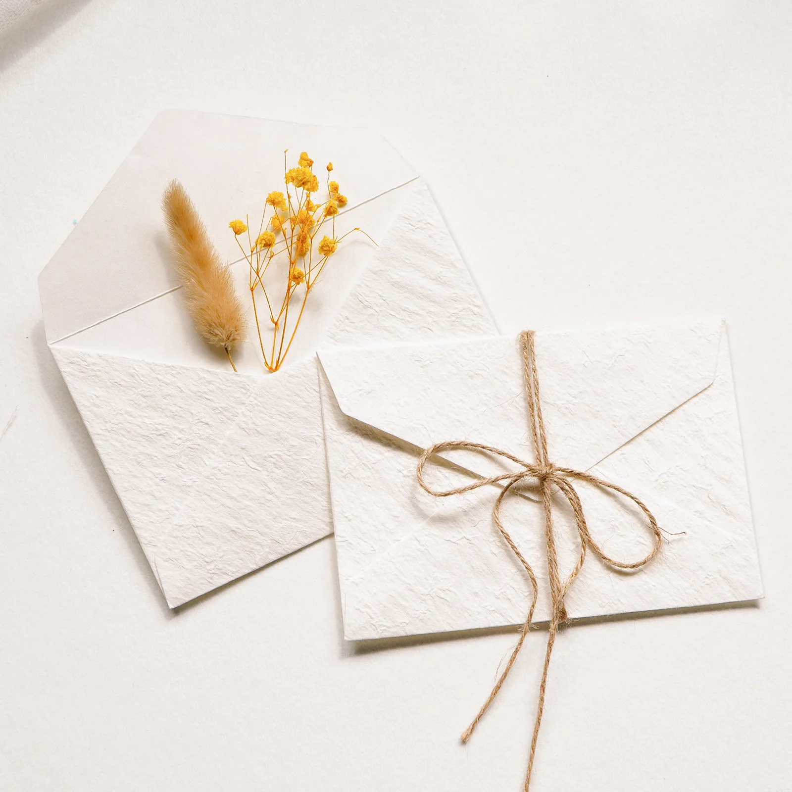 50pcs-lot-162x114cm-embossed-textured-envelope-relief-linen-130g-paper-envelopes-for-wedding-invitation-busines-stationery
