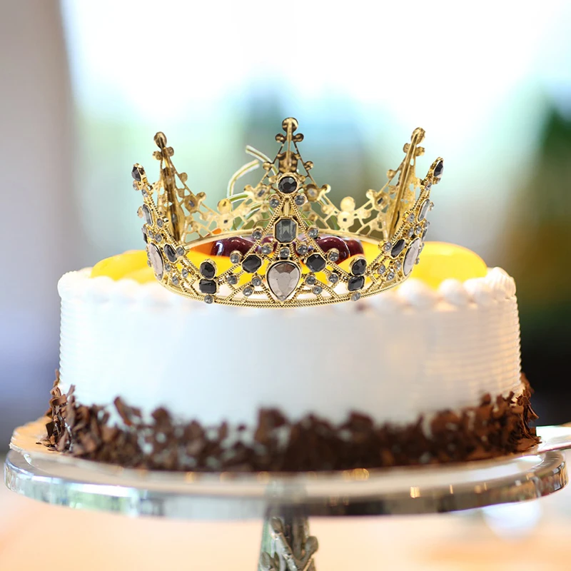 1Pc Plastic Crown Cake Topper Vintage Black Gold Crown Cake Decorative Topper Wedding Princess Birthday Cake Dessert Decoration