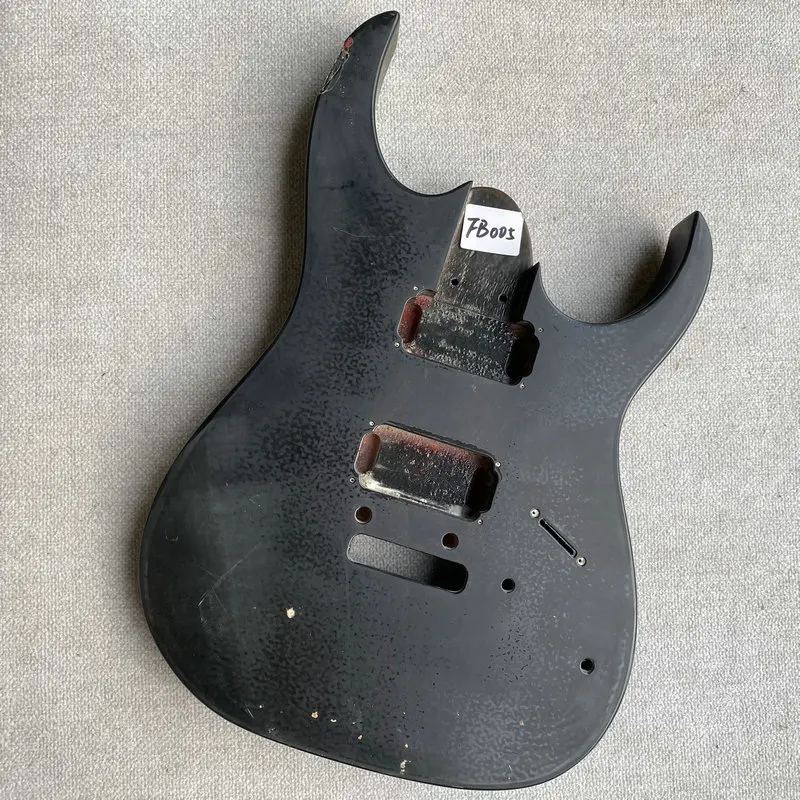 

FB005 Custom Order Black Solid Wood 2 Pivots Tremolo Electric Guitar Body HH Pickups Wood &Paint Damage Replace parts