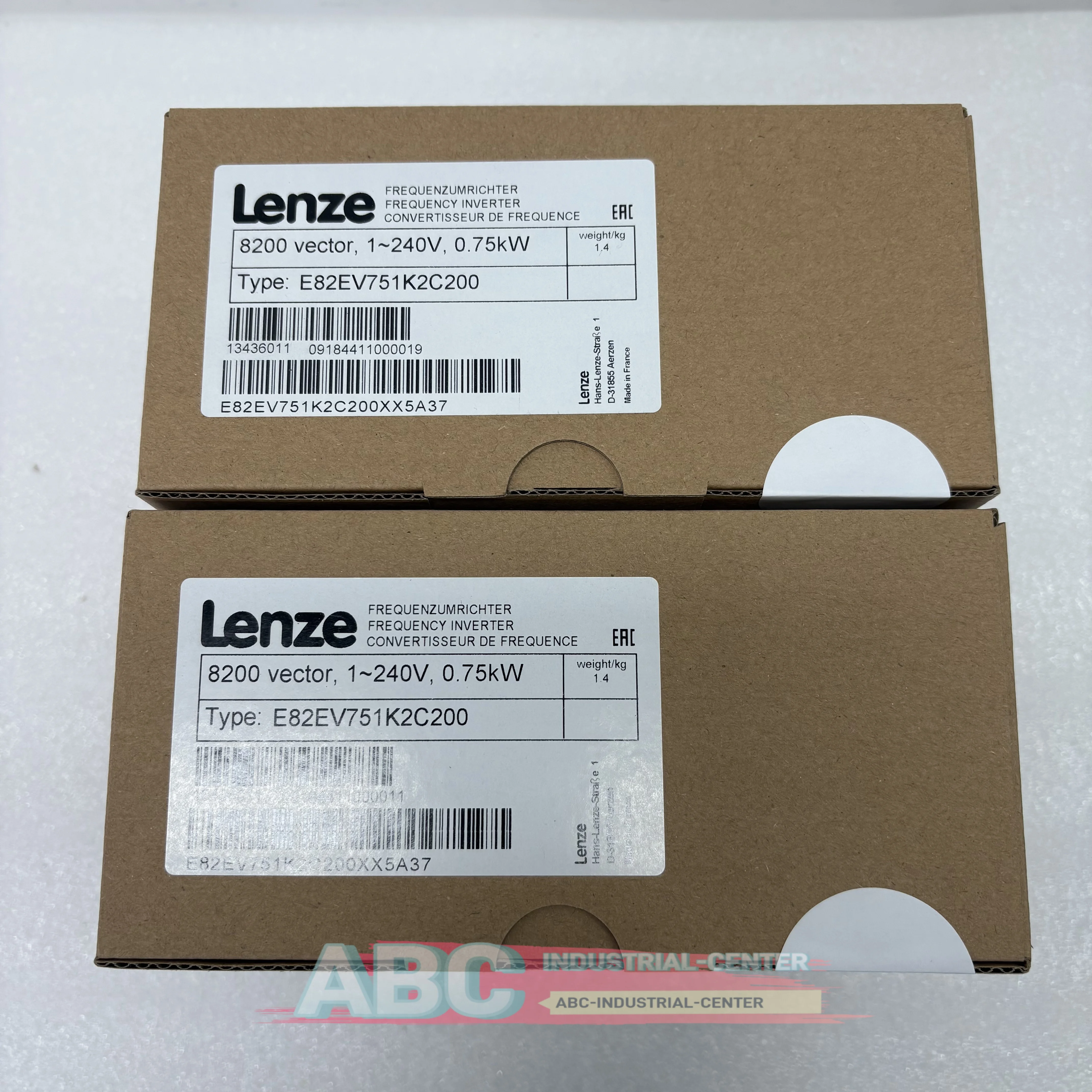 E82EV113K4C แปลงความถี่ E82EV113K4C200 กล่องใหม่