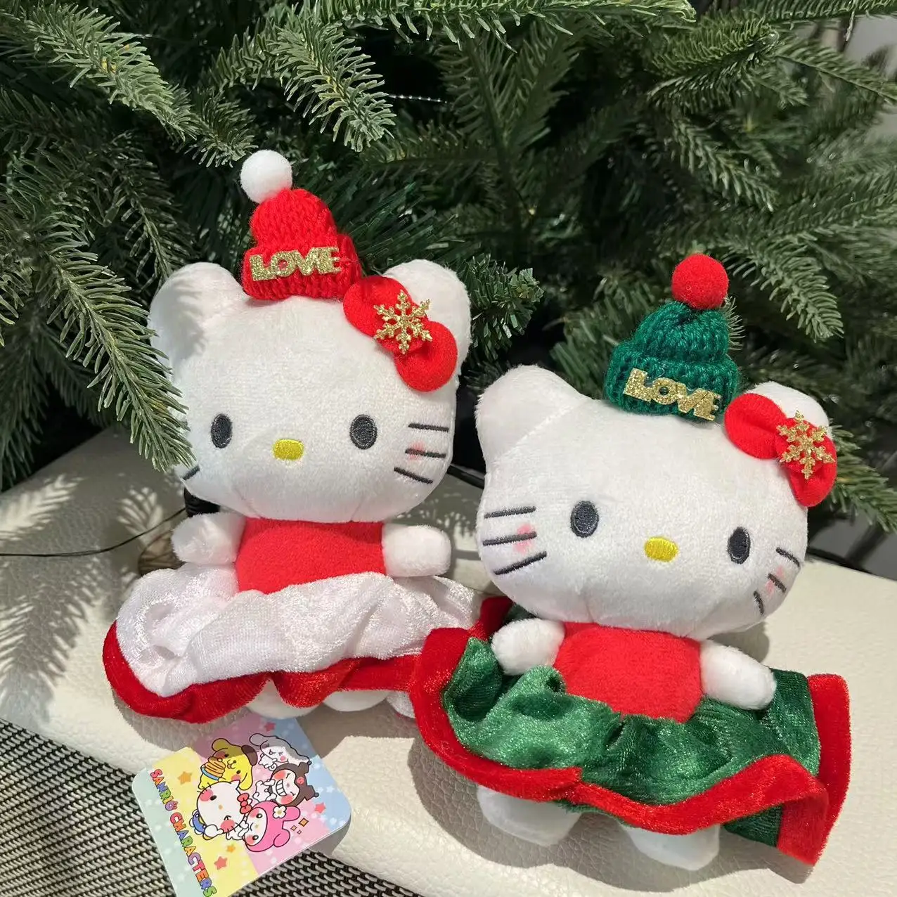 13 cm Sanrio Hello Kitty Plüschtiere KT Hawaiianisches schwarzes Leder Katzenplüschtiere Anhänger Schlüsselanhänger Mädchen Geburtstag Weihnachtsgeschenk