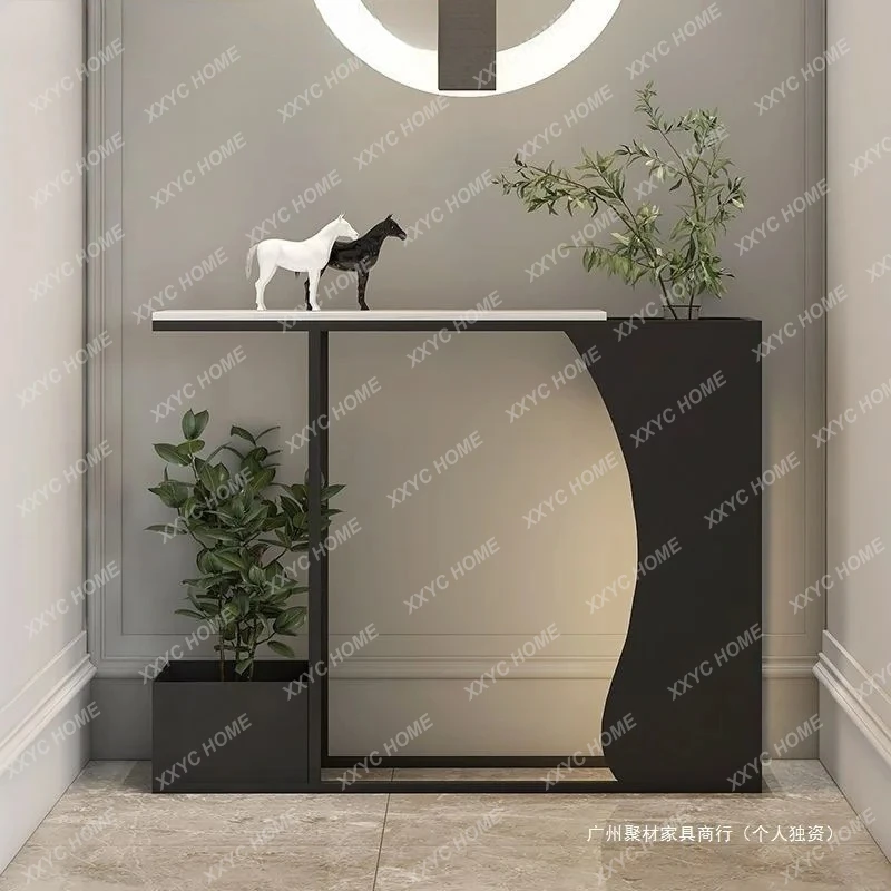 

Современный пристенный столик из кованого железа, легкий и роскошный, для узкого прихожего или коридора, с креативной столешницей из каменной плиты.