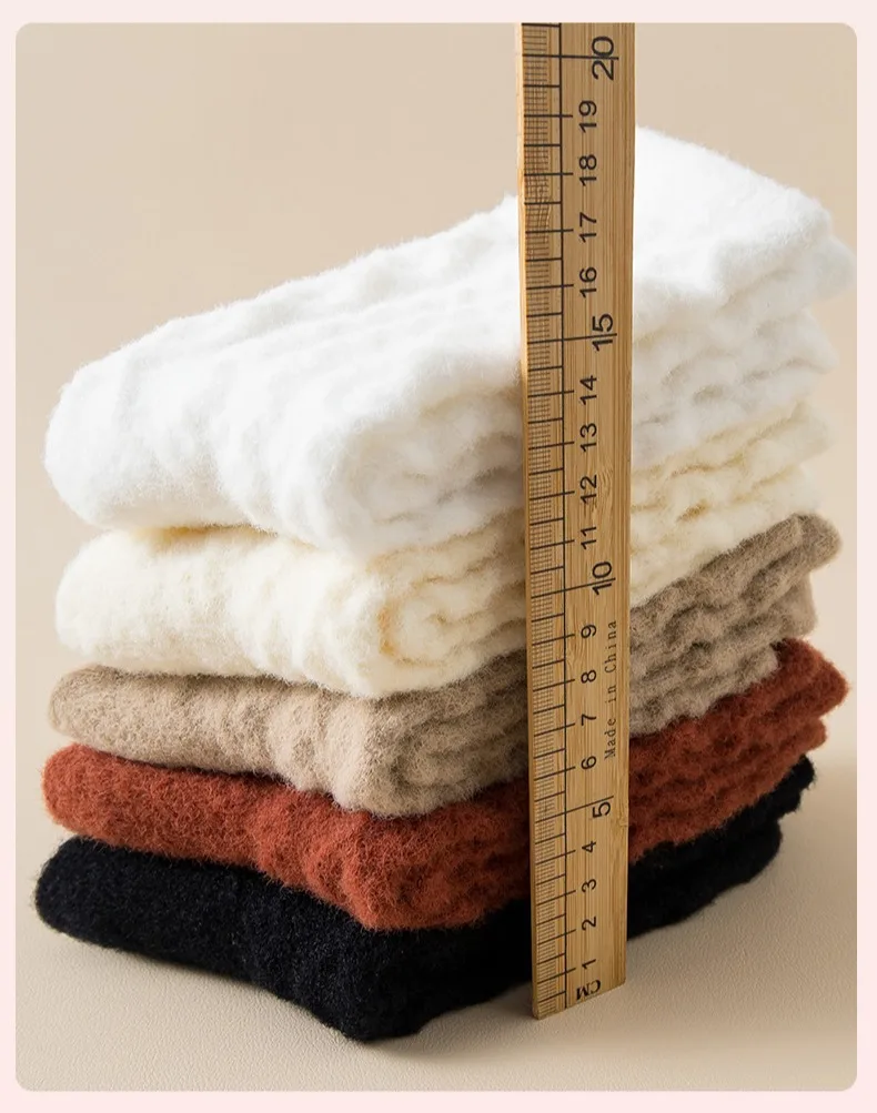 Neue Kühle Frauen Schwarz Weiß Baumwolle Dicke Socke Solide Herbst Winter Warme Dame Weibliche Mittleren Rohr Boden Socken Für Frauen – Detail 25