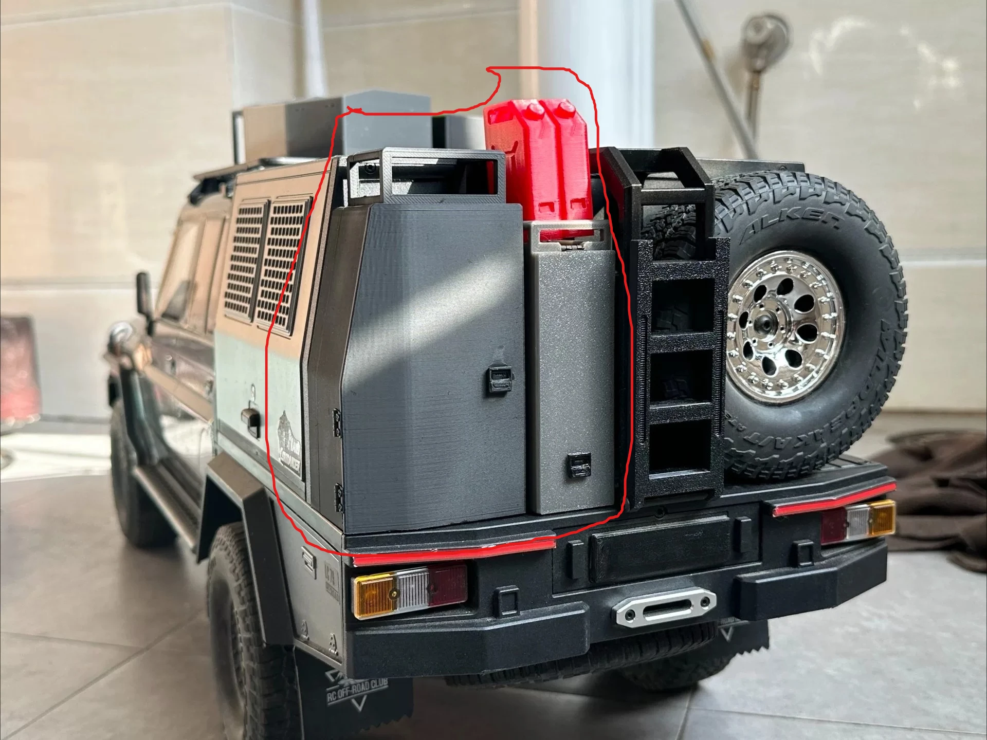 pour-rgt-lc79-1-10-scale-rc-crawler-mod-parts-custom-simulation-rear-storage-trunk-rc-off‑road-spare-upgrade-decor-accessories