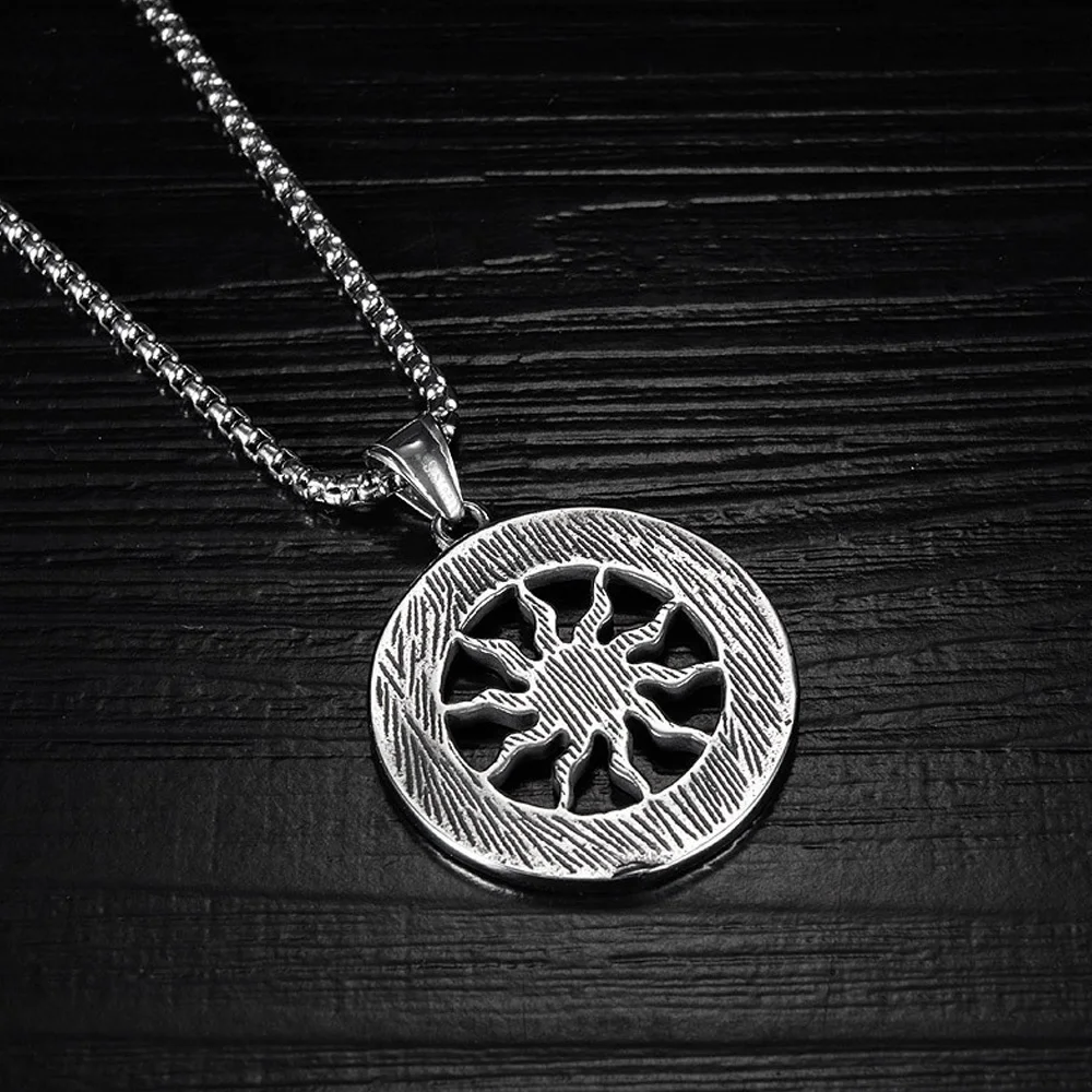 Vintage Sun God Apollo Pendant Necklace Fashion Round Nordic Stainless Steel Viking Rune Necklace Men Amulet Jewelry Gift