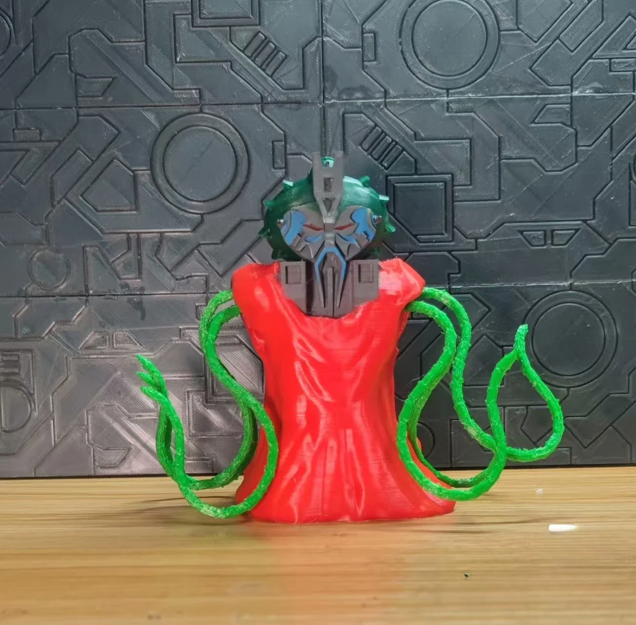 

Autobot G1 Animated Character Five-sided Monster Family Red Mage 3D Printed Model Toy