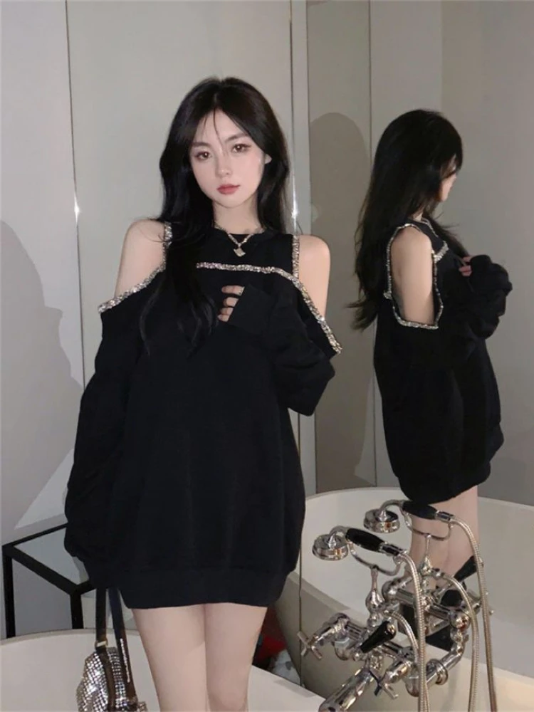 

2025 Women's Black Cold Shoulder Sweatshirt - Oversized Long Sleeve hoodie, Sweet Edgy Niche Streetwear for Spring Autumn