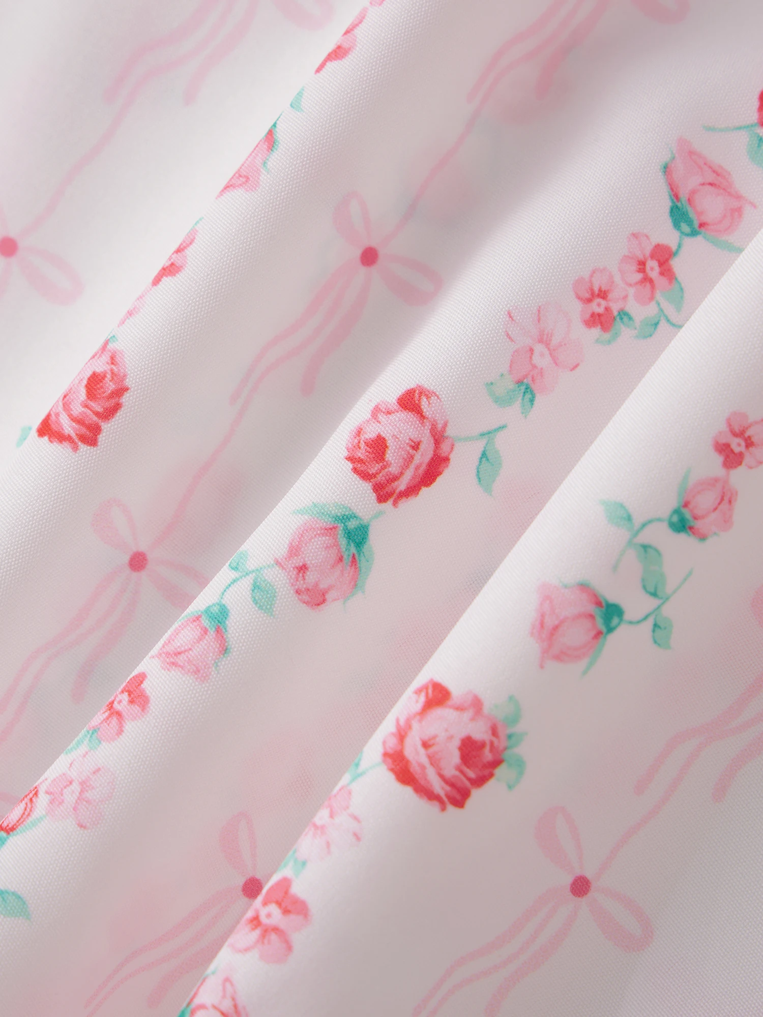 Vestido camisola sin mangas con estampado floral para mujer, escote cuadrado ahumado y detalle de hombros con lazo, silueta de corte A con corto