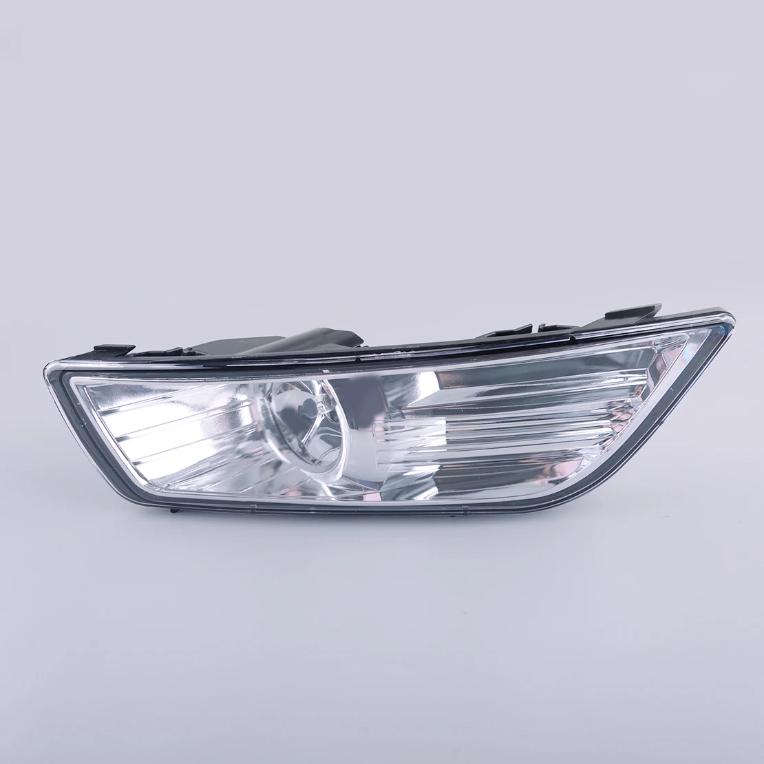 

Car Clear Plastic Front Left Bumper Fog Light Lamp Reflector Fit for Ford Mondeo MK4 2007 2008 2009 2010