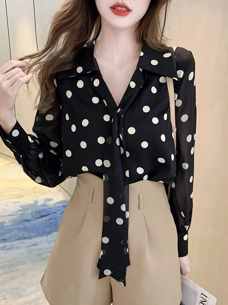 Woman Spring Sweet Polka Dot Blouse Western Style Puff Sleeve Age Reduction All-match Chiffon Shirt Tops Female D0353