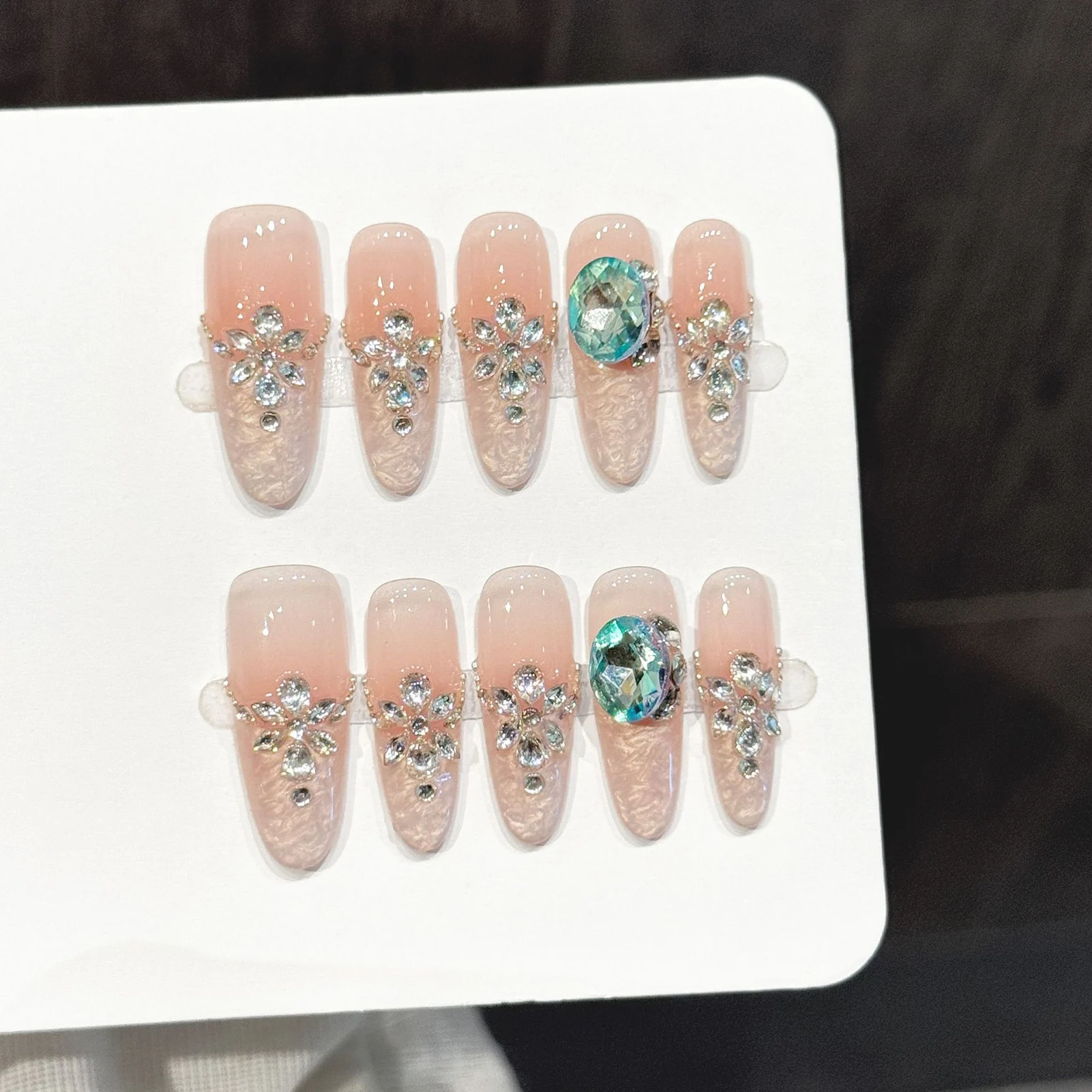 10pcs Glitter Crystal Design Press On Nails Handmade Long Oval False Nails for Wedding Party Wearable Bride Korean Fake Nails