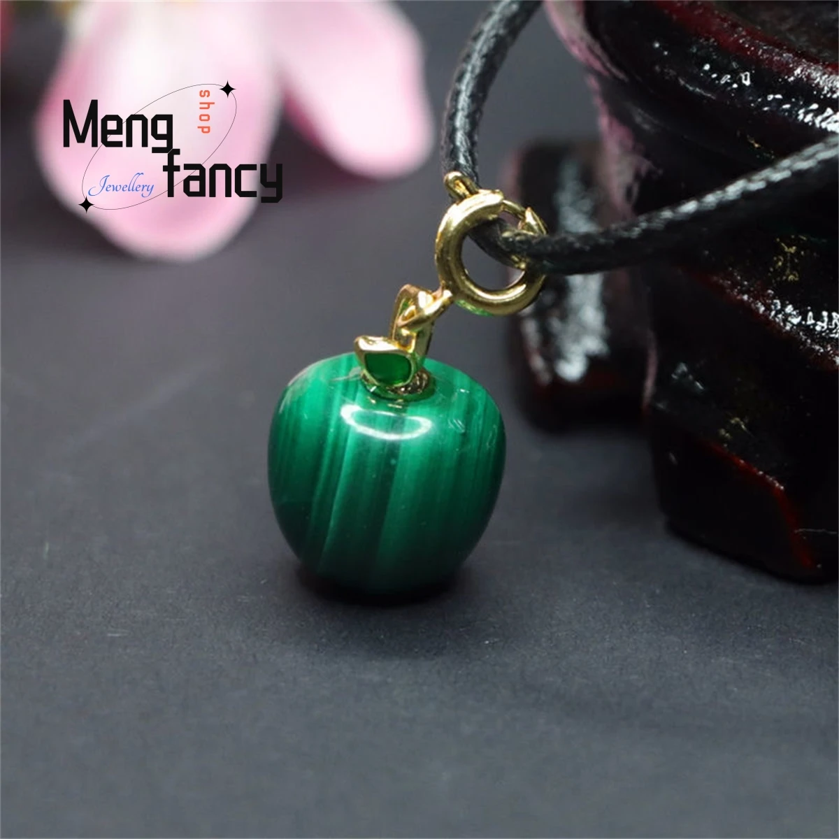 

Natural Malachite Small Apple Necklace Simple Generous Personalized Versatile Exquisite Charm Fashion Elegant Women Fine Jewelry