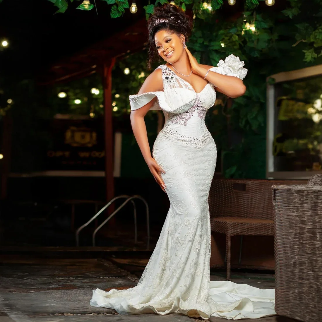 Vestido De novia personalizado De un hombro con cuentas brillantes y cristales para novia, vestido De novia africano sin espalda