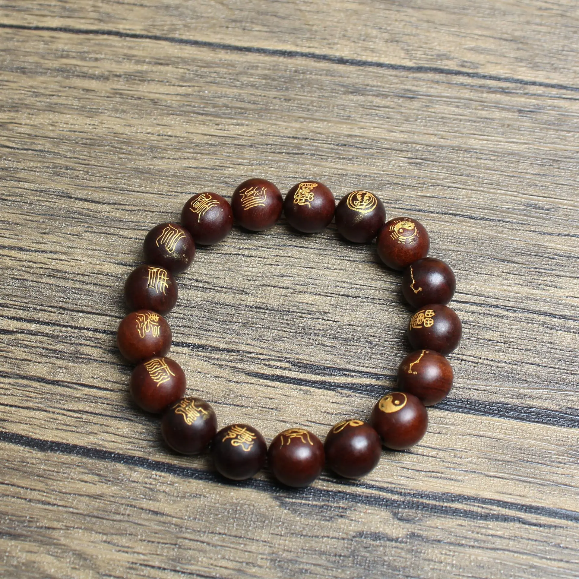 Chinese Traditional Thunderstruck Jujube Wood Beaded Bracelet 12mm 17pcs Gold Foil Taoist Scripture Prayer Beads Lucky Blessing