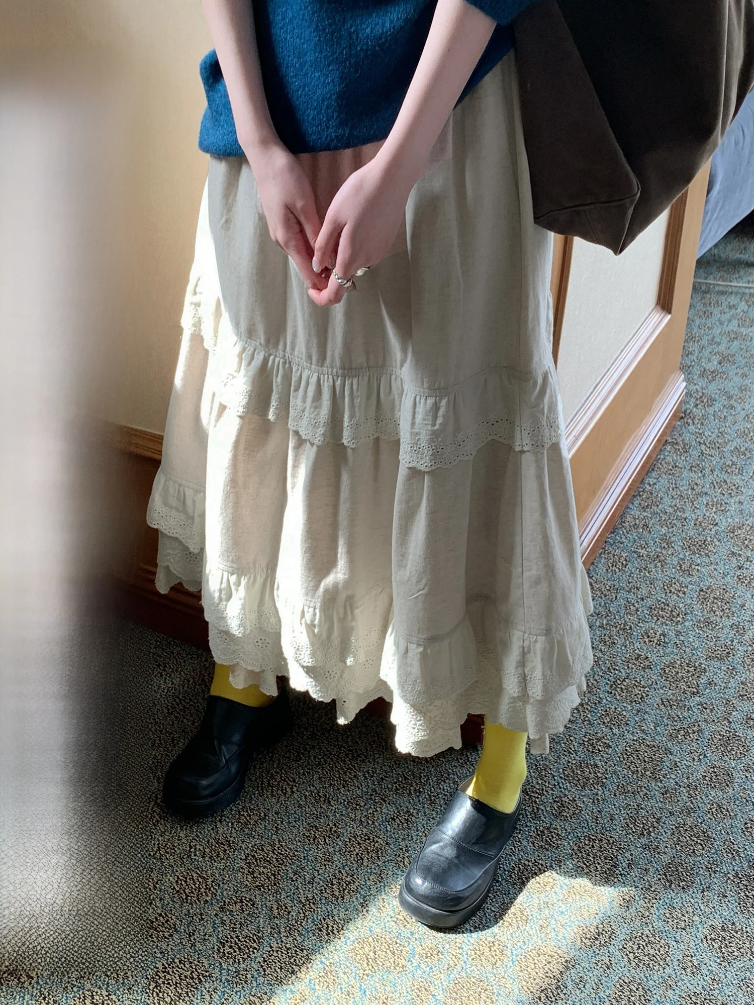 

Романтичная юбка А-силуэта с кружевными вставками и подолом, длинная, свободная, женская, весна-осень, с высокой талией, на резинке, повседневная