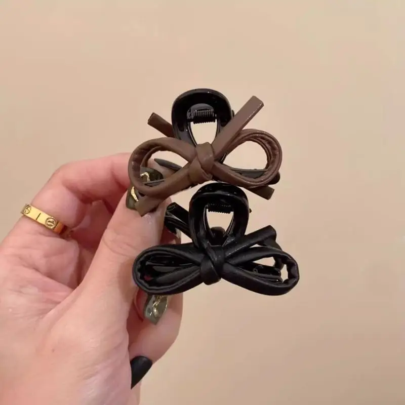 2Pcs Vintage Leather Bow Small Hair Claw For Women Girls Sweet Hair Ornament Claw Clip Hair Clip Hairpin Hair Accessories view 3