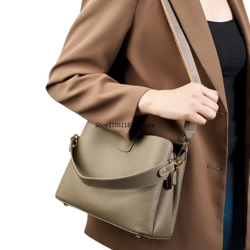

Genuine Leather Women's Bag Luxury Designer Shoulder Bag Large Capacity Cowhide Handbags High Quality Women Crossbody Bags