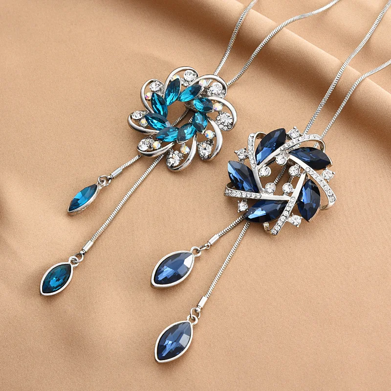 New autumn and winter fashion, versatile and adjustable long necklace, floral tassel sweater chain