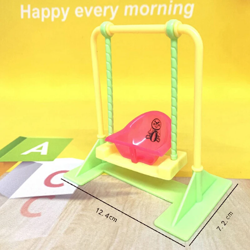 สาวเล่นสวนสนุกบ้านตุ๊กตาสําหรับอุปกรณ์สวิงสวนตุ๊กตา