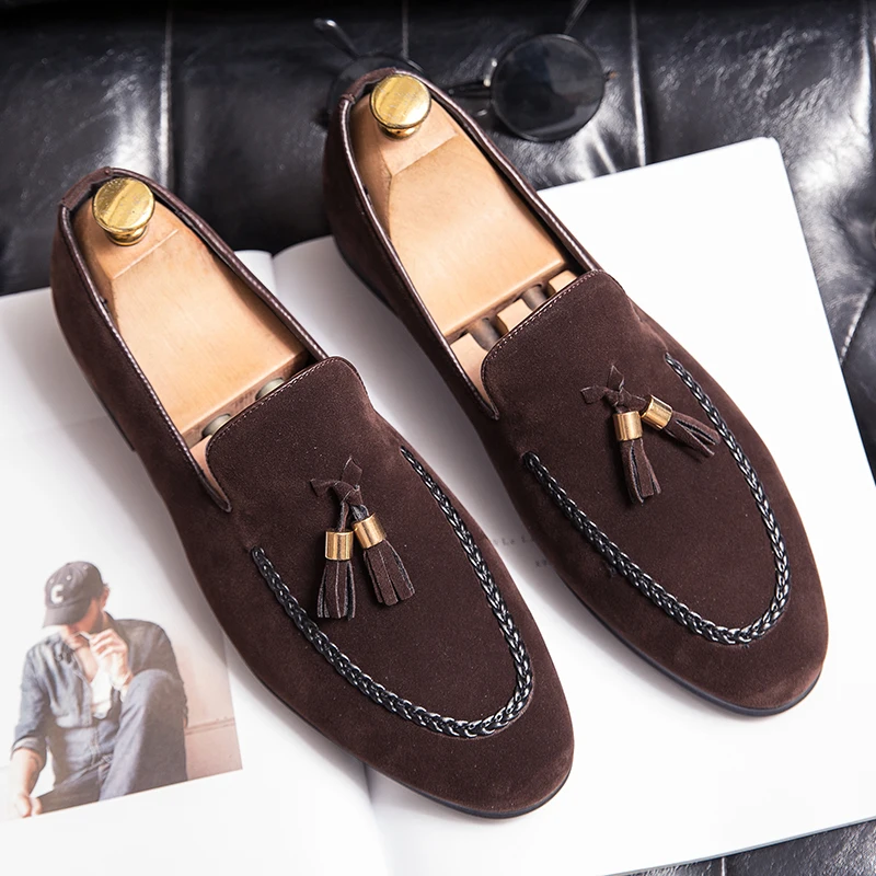 Designer 2024 New Mens Leather Casual Shoes for Men Tassel Loafers Comfortable Black Brown Moccasins suede mens shoes mocasines