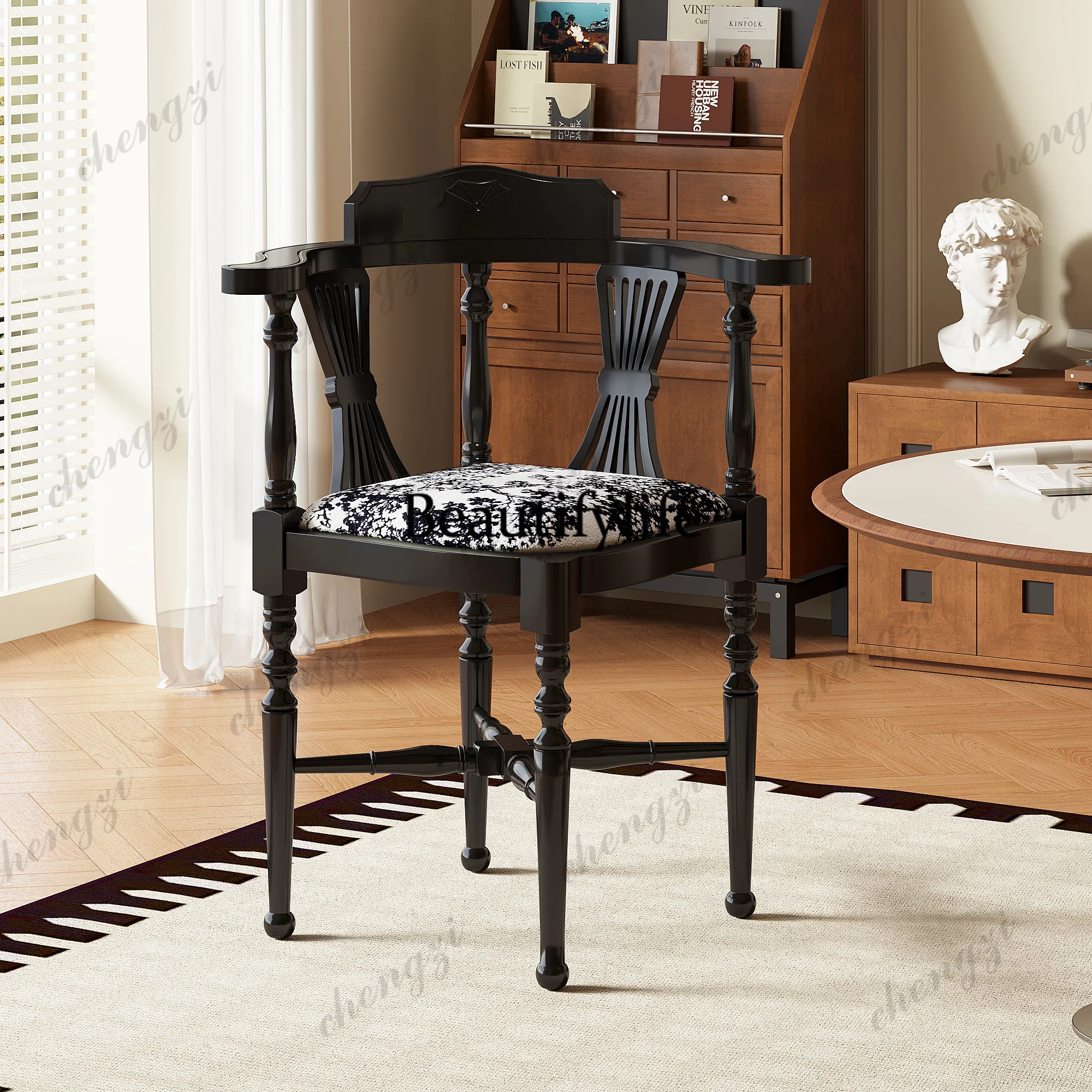 French Triangle Chair Dining Chair Home Bedroom Makeup, Study Cafe Bar Premium Retro Chair