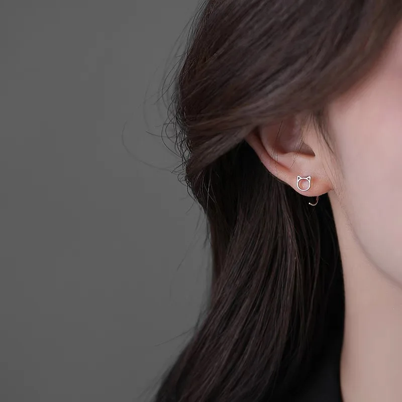 لطيف Lovley القط شكل وأقراط للنساء أسلوب بسيط رقيقة النحاس رومانسية صغيرة الأذن ثقب الاكسسوارات والمجوهرات أفضل الهدايا