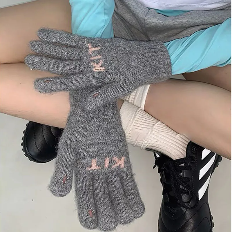 Korean Letter Wool Knitting Gloves Women Winter Warm Touch Screen Gloves Fullfinger Solid Cycling Mittens Winter Accessories