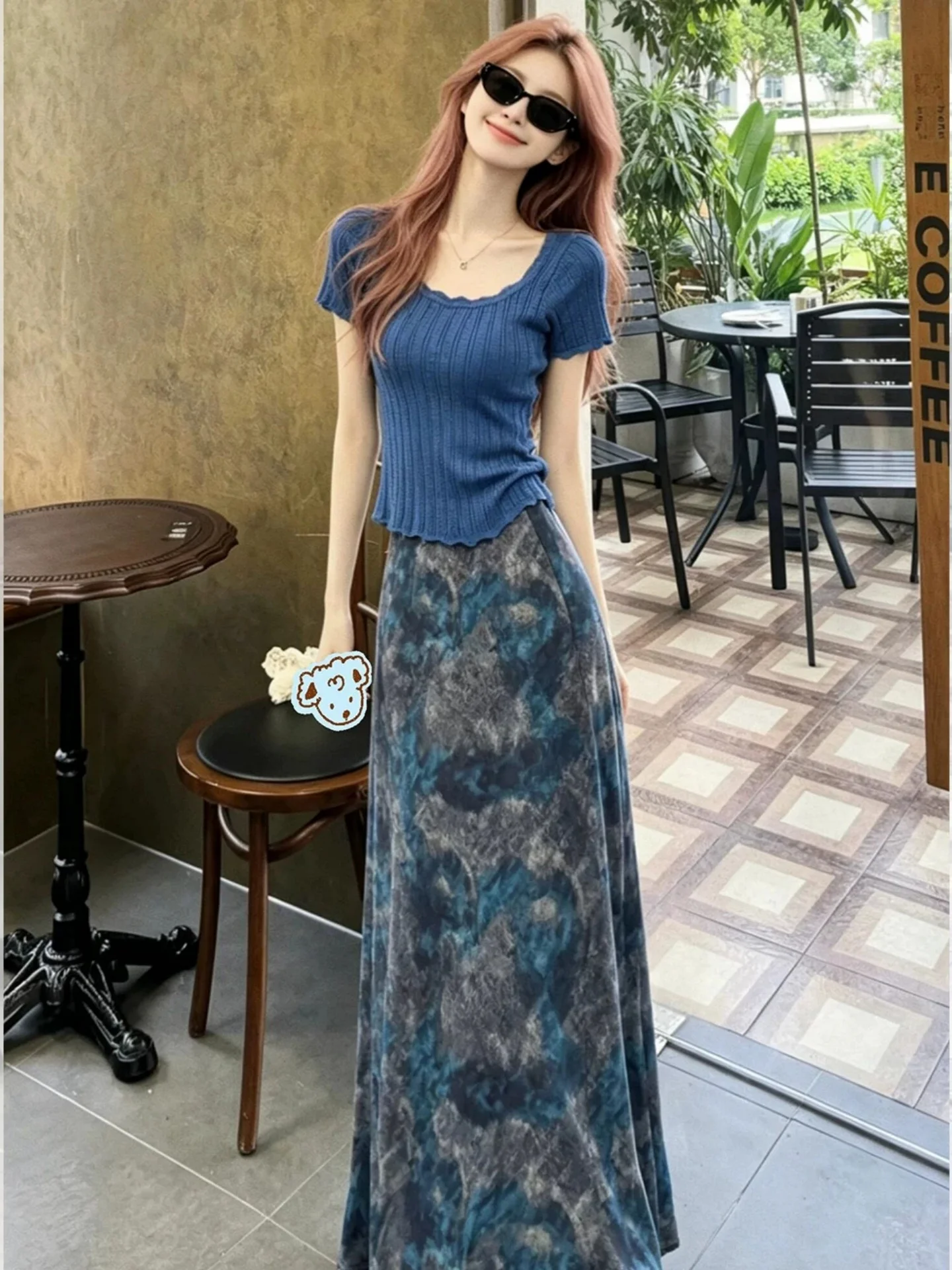 Klein Blue U-Neck Wood Grain Short Sleeve T-Shirt Women's Unique Beautiful Korean Style Top Breathable Comfortable Summer Shirt
