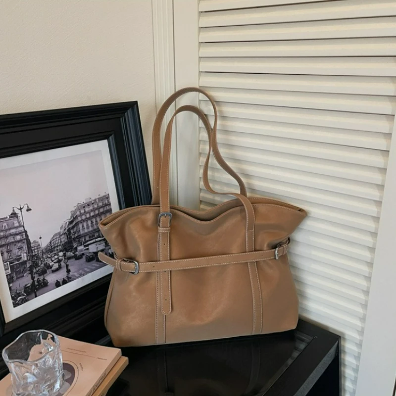 New Fashion Retro PU Shoulder Bag for Women Large Capacity Commuting Tote Bag Simple Versatile Frosted Leather Handbag