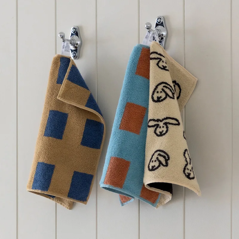 Jacquard cartoon pure cotton square towel 34 * 34CM thickened square towel hand towel soft absorbent small towel