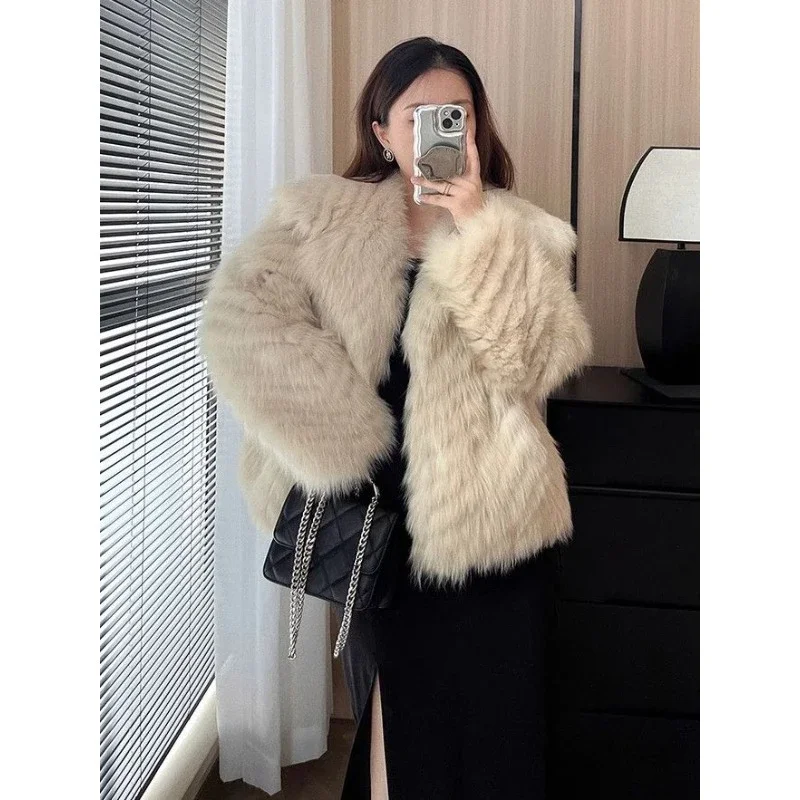 Koreańska wersja Retro Navy Collar Fox Fur Coat Women New Winter Thickened Fur Fashion Explosion Hairy Senior Sense Faux Fur Coat