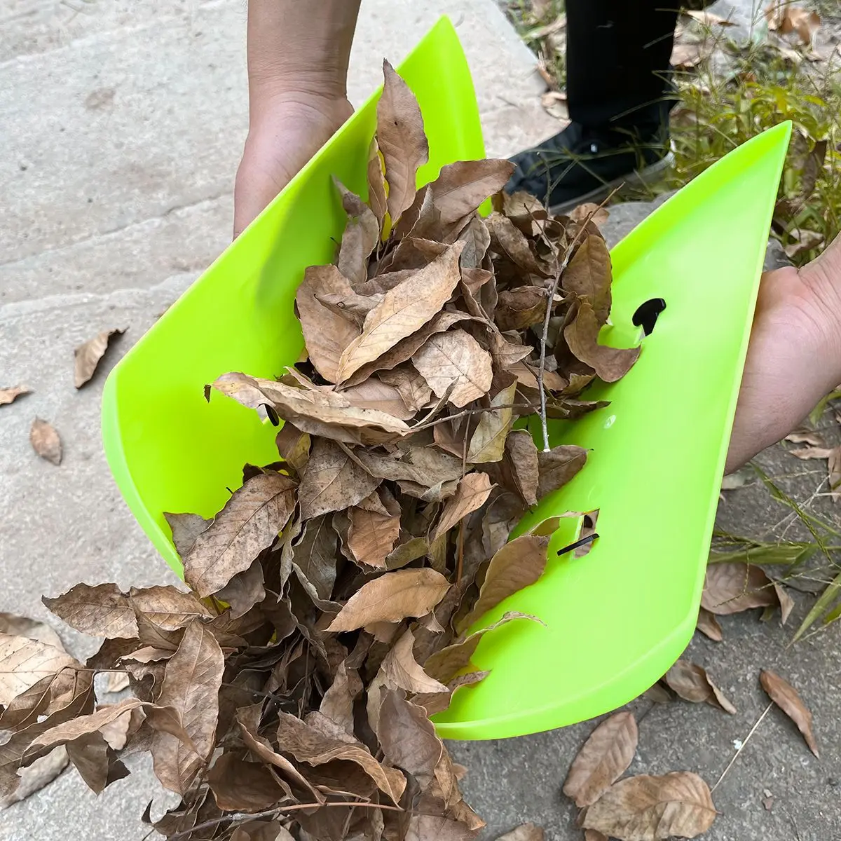 Outdoor Leaf Clip Gardening Plastic Rake Garden Cleanup Leaf Rake Garden Tools Outdoor Garbage Removal Cleaning Tools