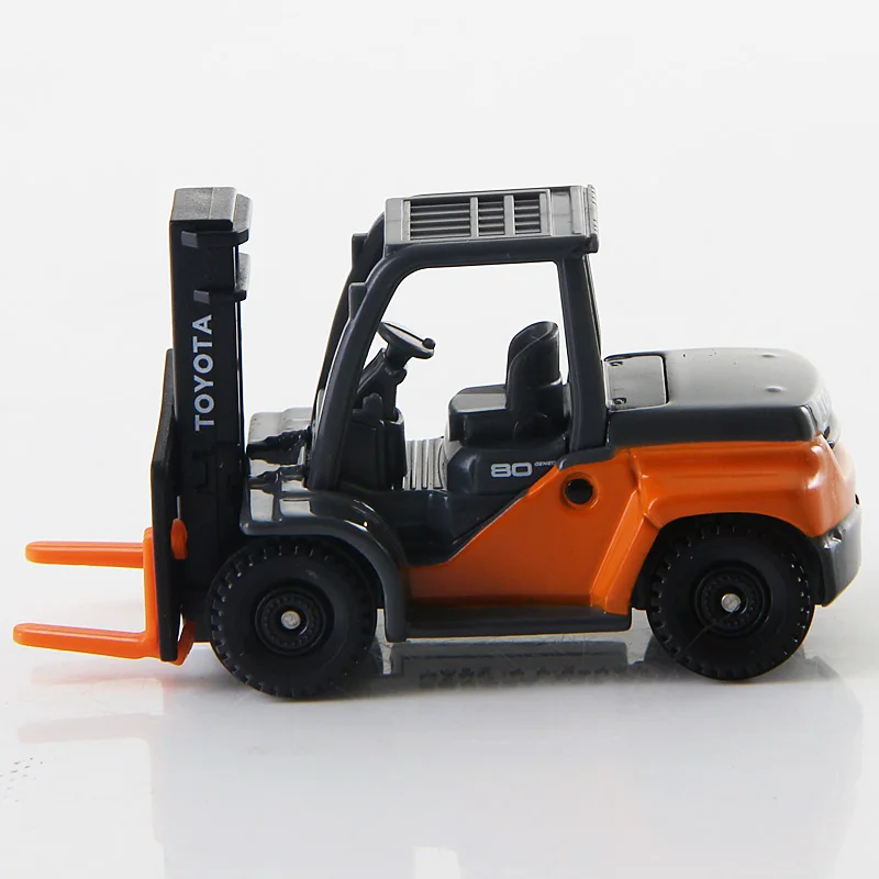 TAKARA TOMY simulates alloy car model Boy Toy Project No. 111 Toyota Forklift truck, boy toy, child holiday gift birthday gift