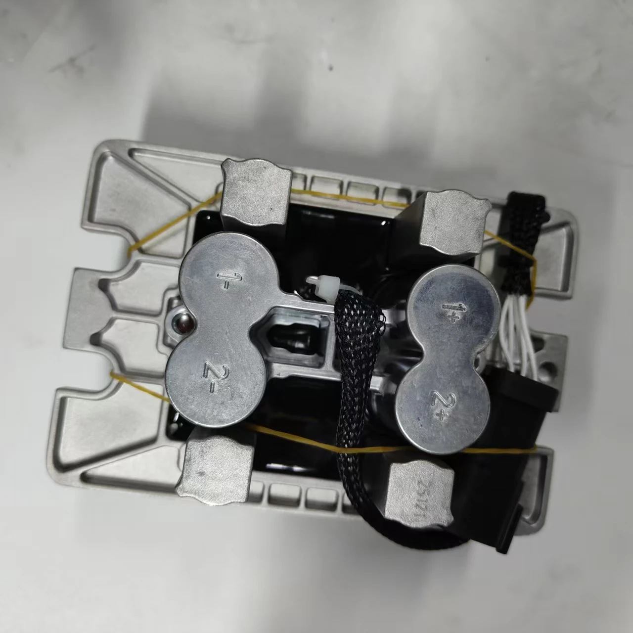 561-7001 Foot Control Valve Solenoid for 320GC Excavator-HDF