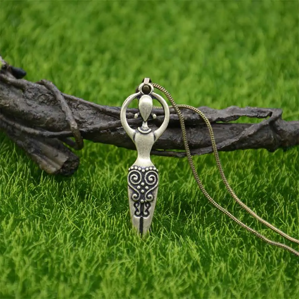 Fertility Goddess Ancient Greece Astarte Pregnancy Charm Necklace For Women Talisman Wicca Jewlery