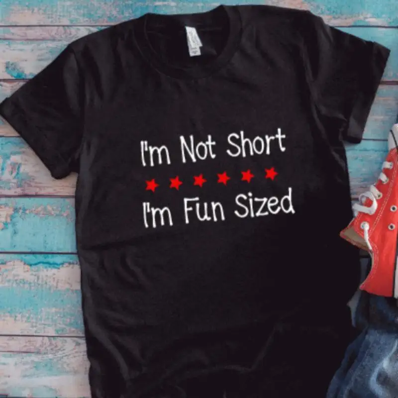 

Футболка с черным рукавом I'M Not Short Fun