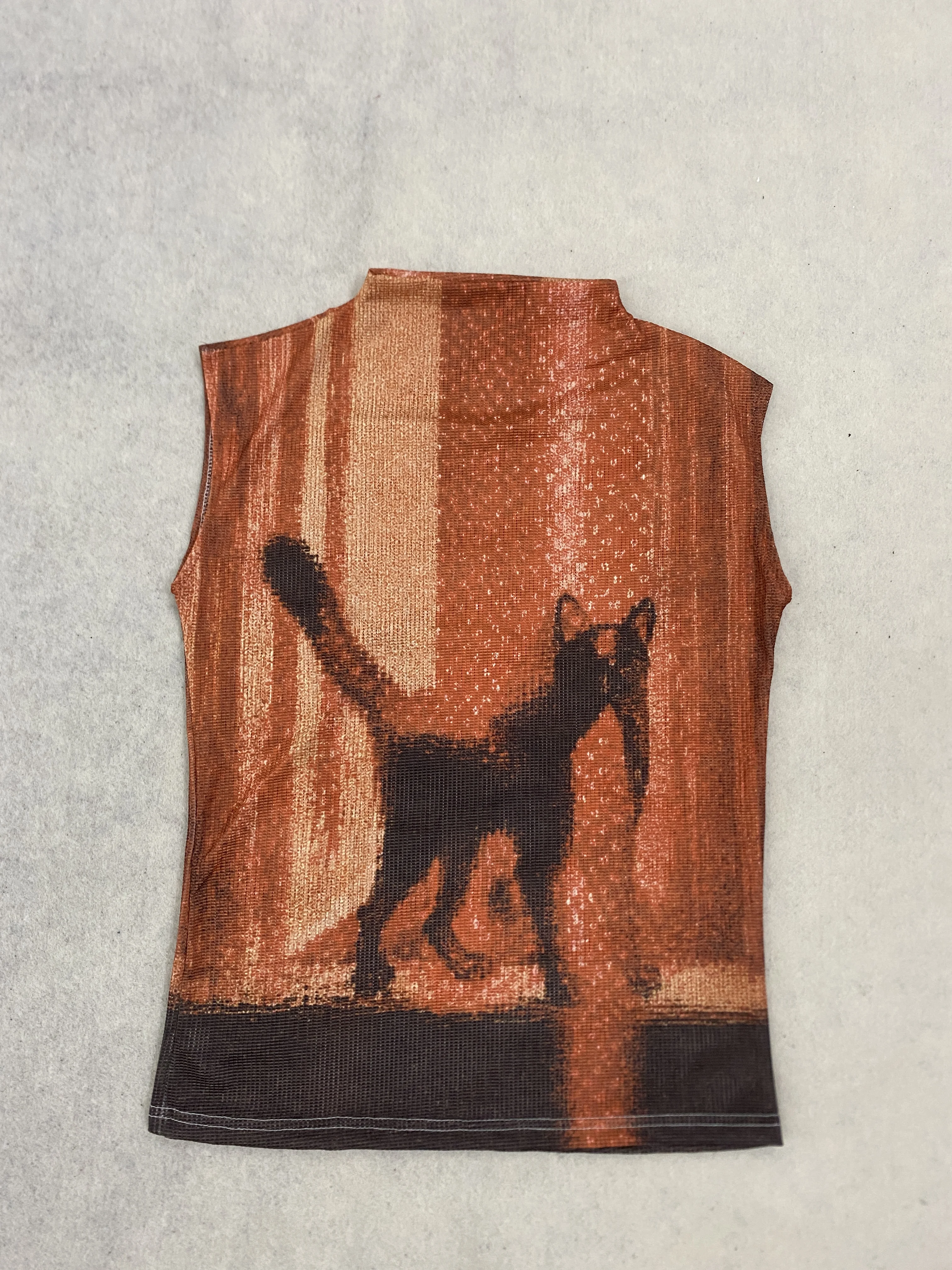 Y2K American Retro Warm Brown Vertical Oil Painting Black Cat Print Half High Neck Sleeveless Textured Fitted Waist Crop Blouse