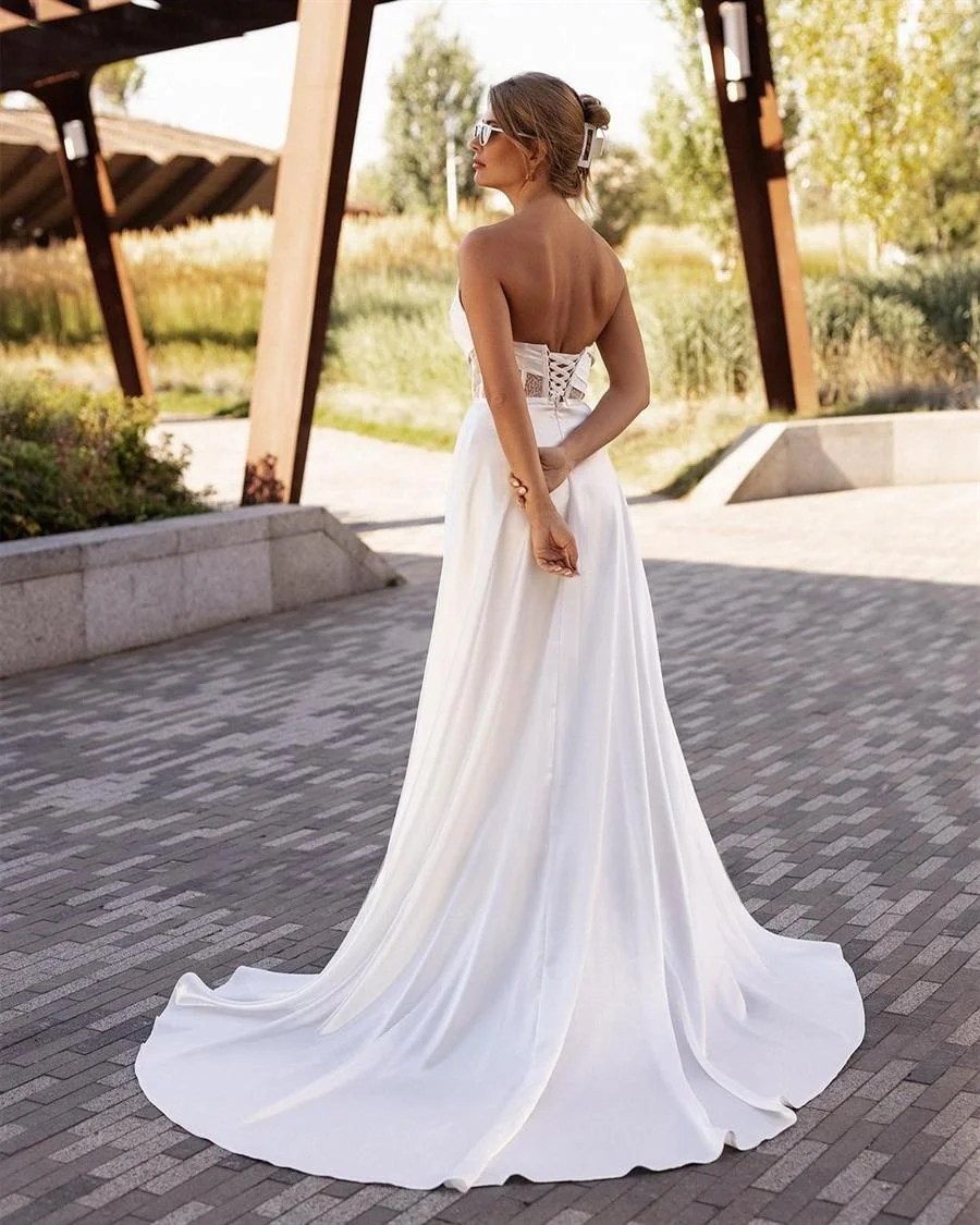 Stunning Sweetheart Neckline Wedding Dress with High Slit and Exposed Boning Modern Bridal Gown Customize To Measures Robe Marie