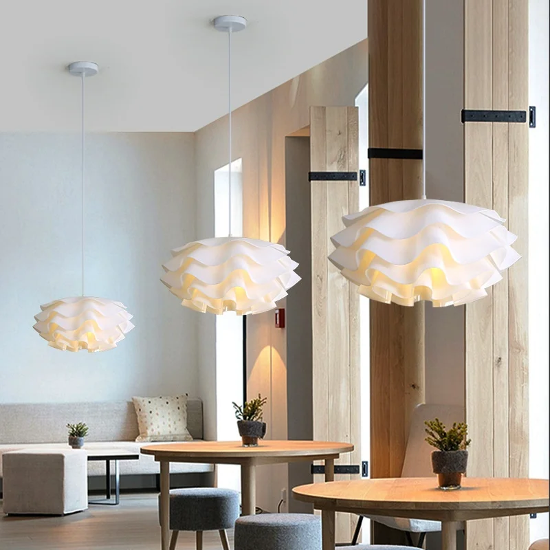 Modern minimalist creative flower pendant light, internet famous atmosphere, clothing store showcase, girl friendly restaurant,