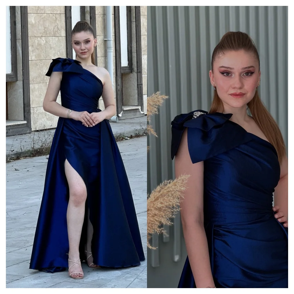 Dostosowane Dostosowane pełna wdzięku satynowa suknia wieczorowa Moda bez ramiączek na jedno ramię bez rękawów sukienka wysokiej jakości Celebrity G