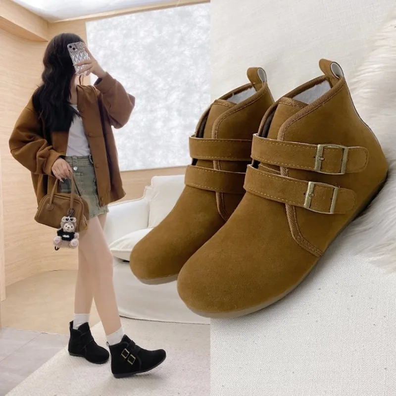 

Winter New Large-size 43 Fashion Multi-color Korean Version Trend Niche Versatile Boots Women's Suede Round Toe Short Tube 2026