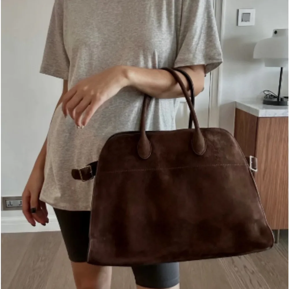

Spot autumn and winter high-end niche design large-capacity bag women's new commuter retro handbag tote bag