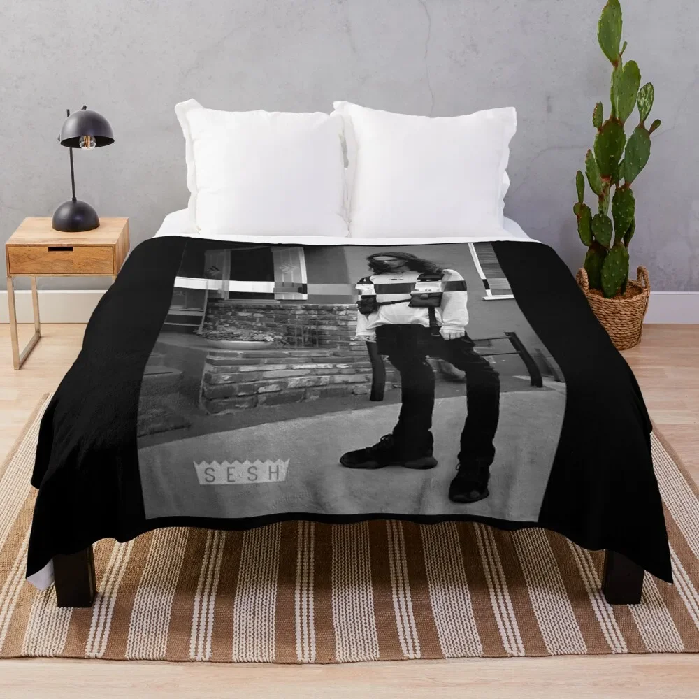 

TeamSesh Bones Crown Logo Throw Blanket Summer Cool Breathable Blanket for Sleeping